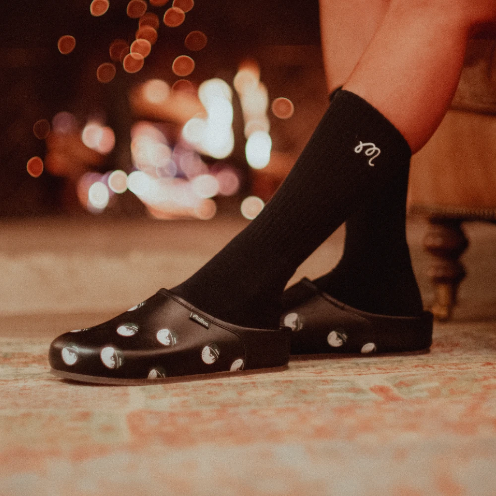 RESORT CLOG 2 RESORT CLOG - Image 2